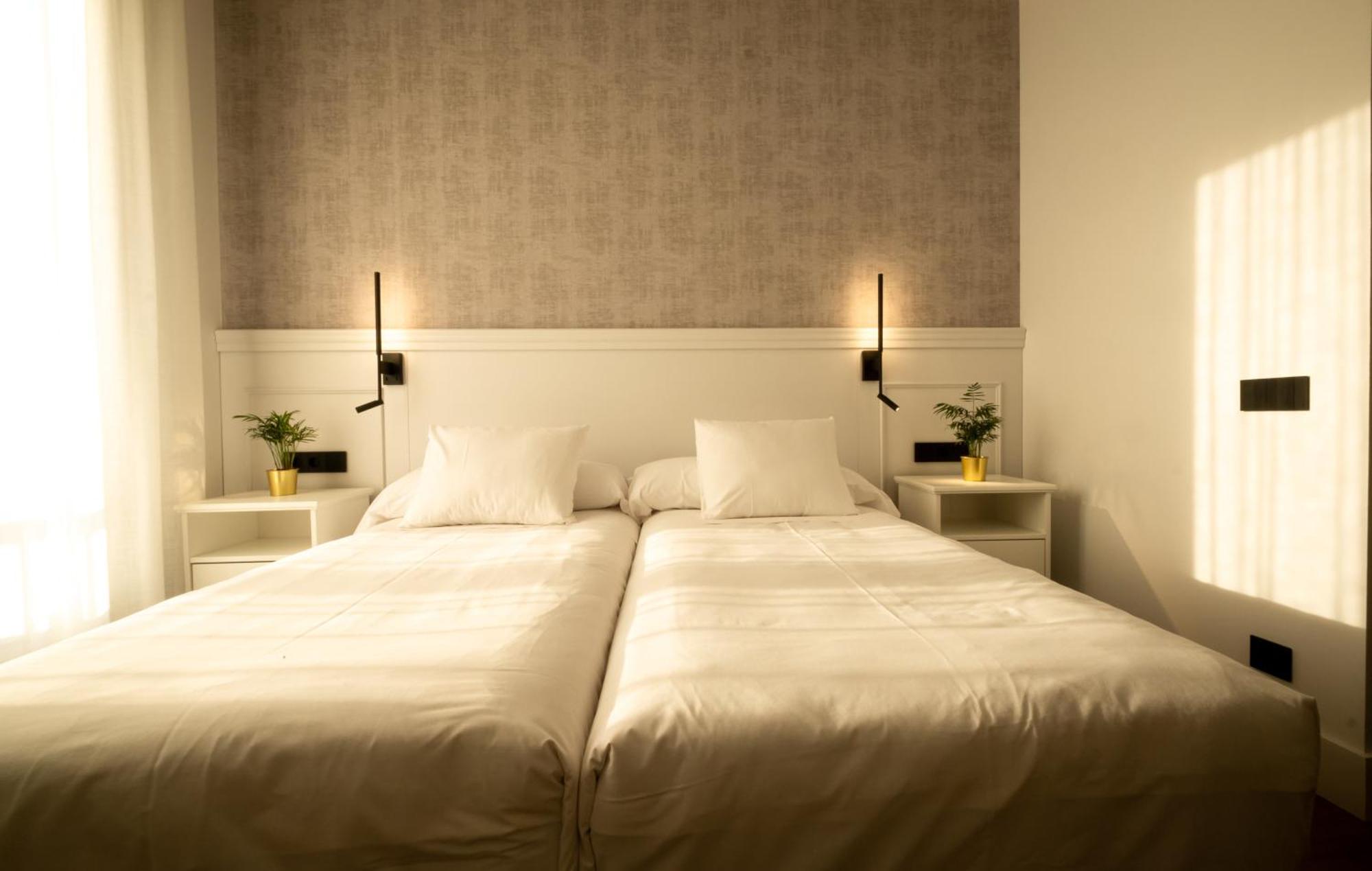Principe De Vergara Rooms Lujo En El Centro De Logroño Buitenkant foto