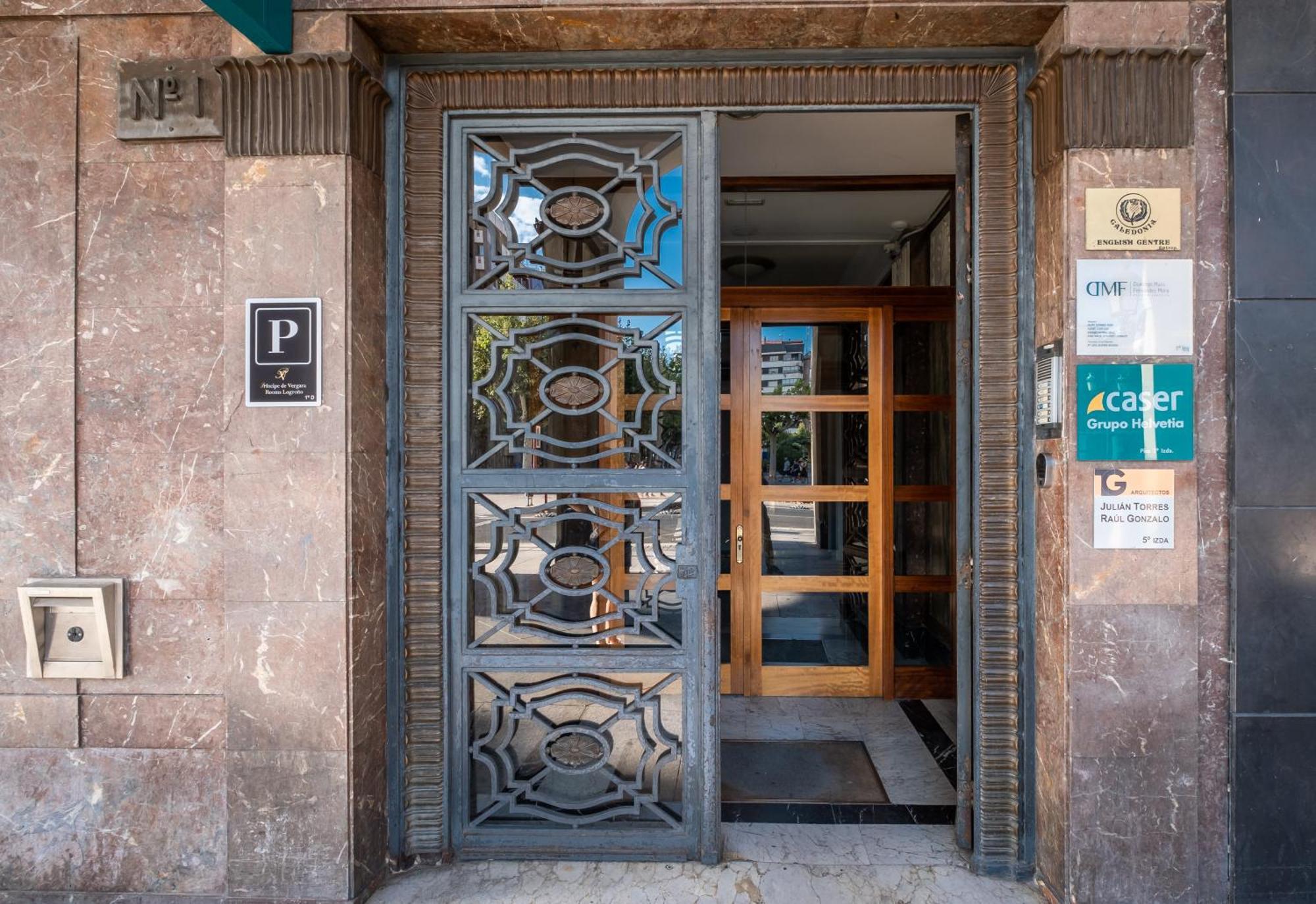 Principe De Vergara Rooms Lujo En El Centro De Logroño Buitenkant foto